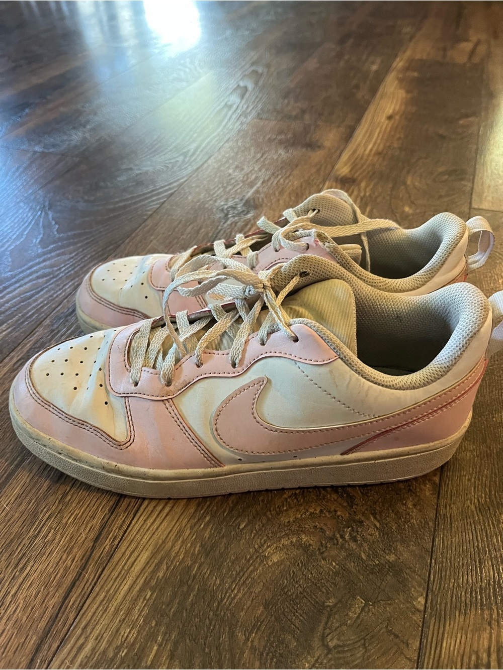 Nike Low-Top Sneakers in Pink and Cream